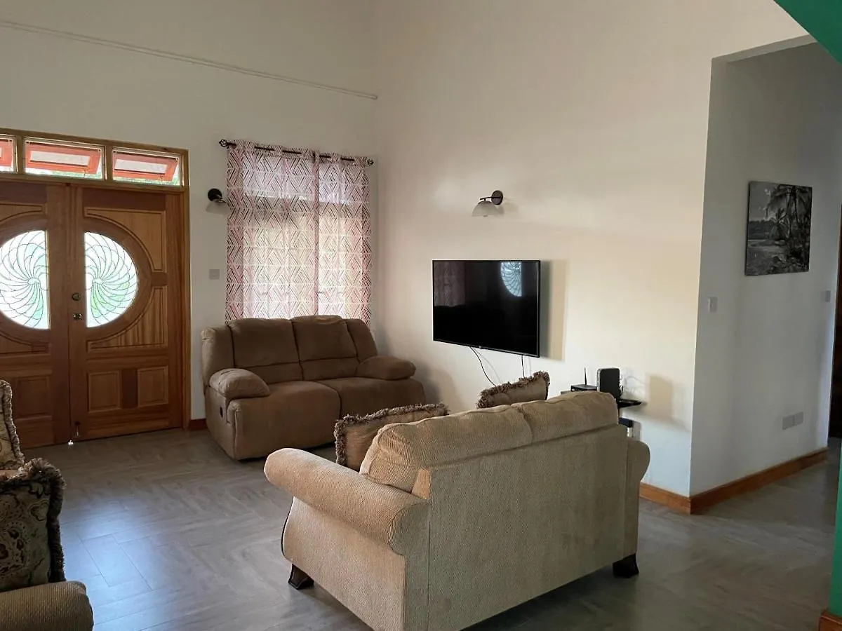 Travellers Villa Roseau Dominika