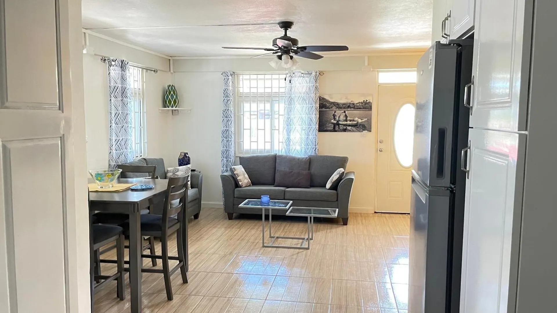 Apartament Travellers Villa Roseau